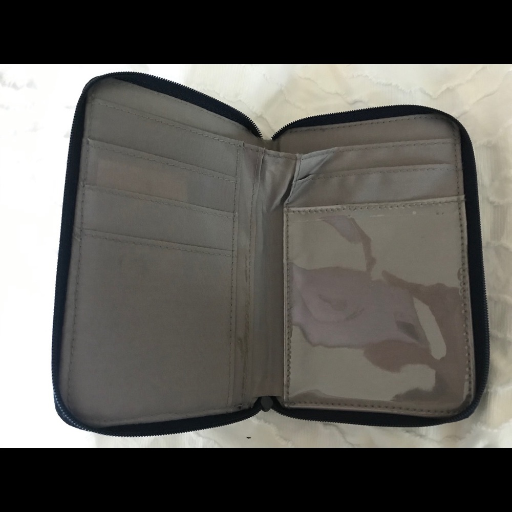 Wallet - Picture 3 of 6